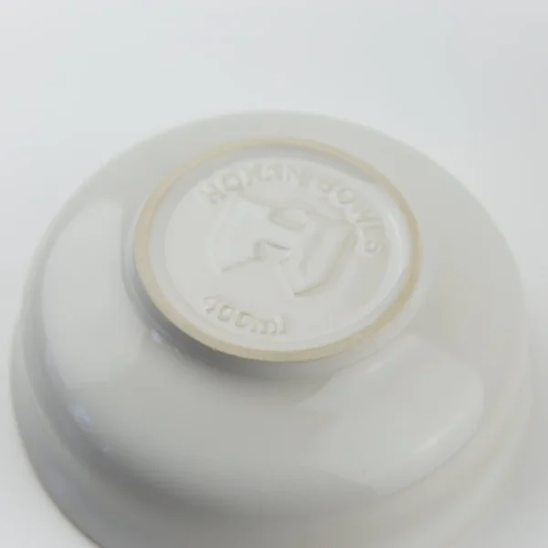 Hokanbowl-Antique-White-Small-Bottom